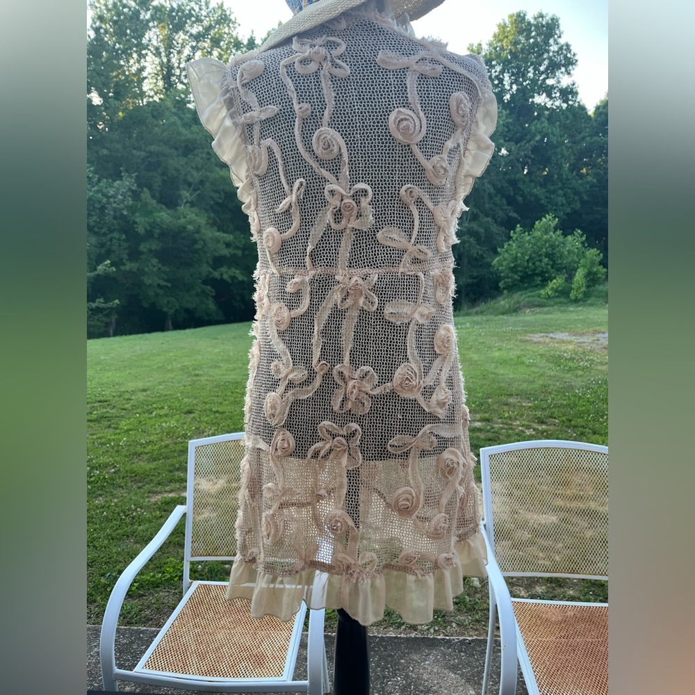 Perch Women’s Beige Floral Ruffled Mesh Top Size XL
